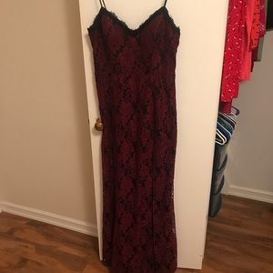 XSCAPE evening gown lace with high slit